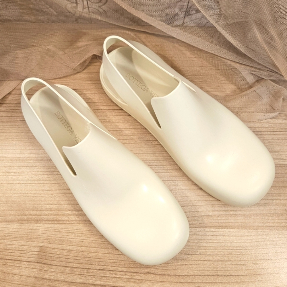 Bottega Veneta Puddle Rubber Slingback Flats Size 36